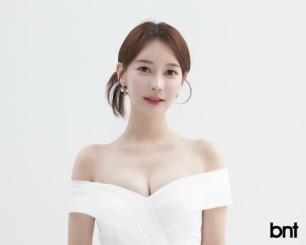 [화보] 하지원 “다양한 프로그램과 콘텐츠 진행하며 더 다채로운 스타일과 매력 갖춘 아나운서로 성장하겠다”