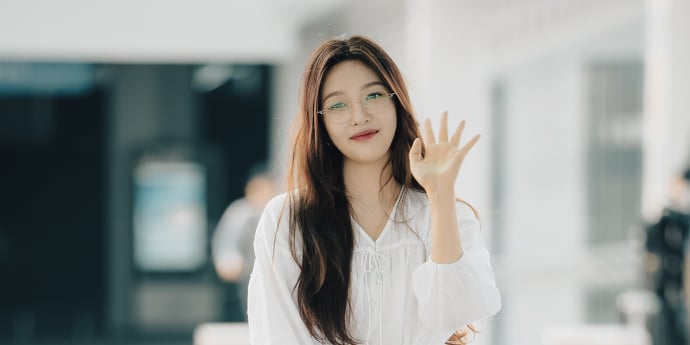 레드벨벳 조이 '안녕' [포토]