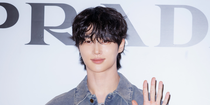 변우석 '안녕' [포토]
