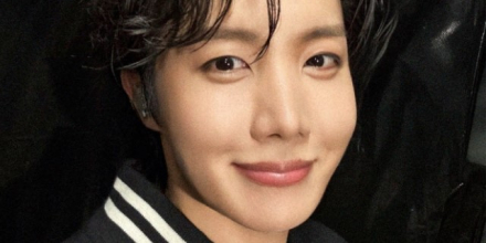 BTS 제이홉, 영화관서 오사카 콘서트 생중계... 美 박스오피스 10위권