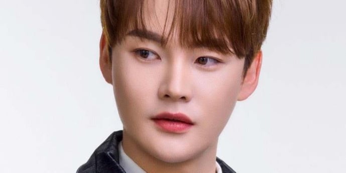 ‘발목 부상’ 박서진, “스케줄 최소화... 치료 전념”