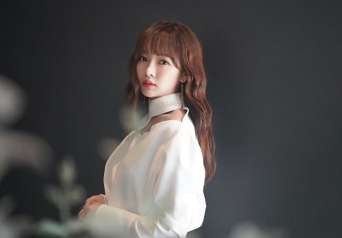 윤송아, 중국 MGM 상하이 호텔 아트페어 홍보대사 발탁