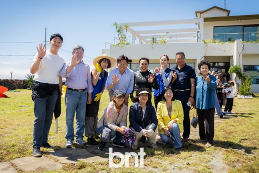 제주시장 김완근-예지원-도지사 오영훈-김병만-오샤레라이프 김태현 '병만랜드가 드디어 오픈했어요' [포토]