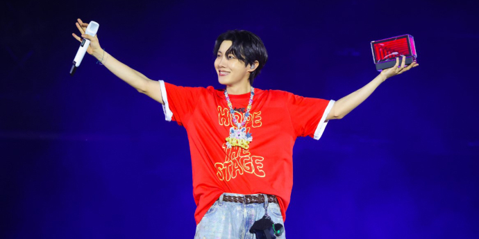 제이홉, 52만 아미와 함께한 ‘HOPE ON THE STAGE’ 성공적 마무리