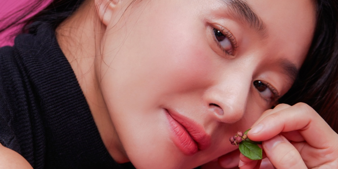 예지원, 오라클피부과 글로벌 전속모델 발탁…‘동안 아이콘’의 건강한 아름다움 돋보여