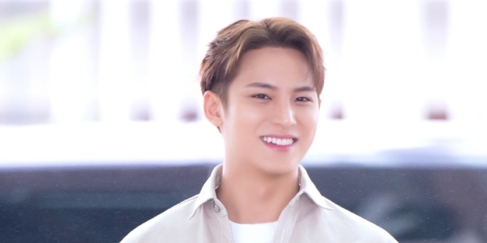세븐틴 민규, 오늘은 감자 말고 왕자... 미모 열일
