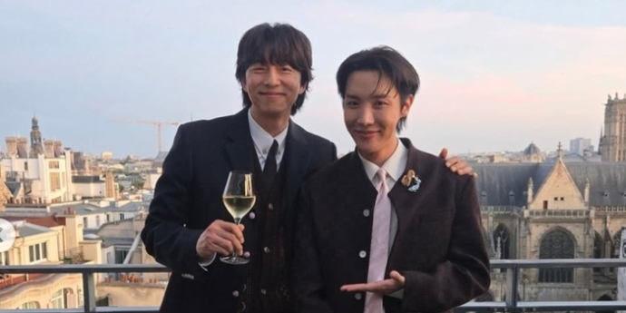 방탄소년단 제이홉, 공유와 파리서 훈훈한 투샷