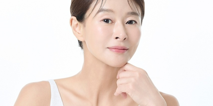 예지원, 흰 옷보다 더 빛나는 피부 [화보]