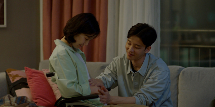 성지혜 감독 ‘우리 둘 사이에’ 보도스틸 12종 공개