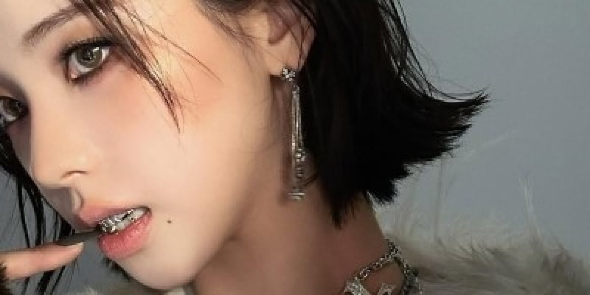 ‘쇠맛’ 듬뿍... 에스파→엑스지 Y3K 스타일링