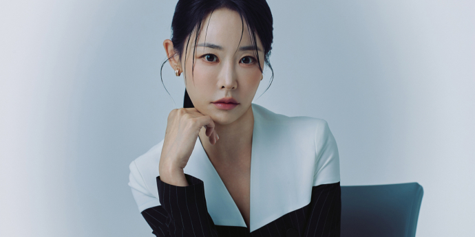 ‘반드시 필라테스’ 백지연 “모든 것 내려놓고 싶은 시기 있었다... 등산·필라테스가 삶 다시 걷게 해 줘” [화보]