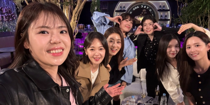 ‘써니’ 강소라→심은경, 완전체 셀카 공개 (아임써니땡큐)