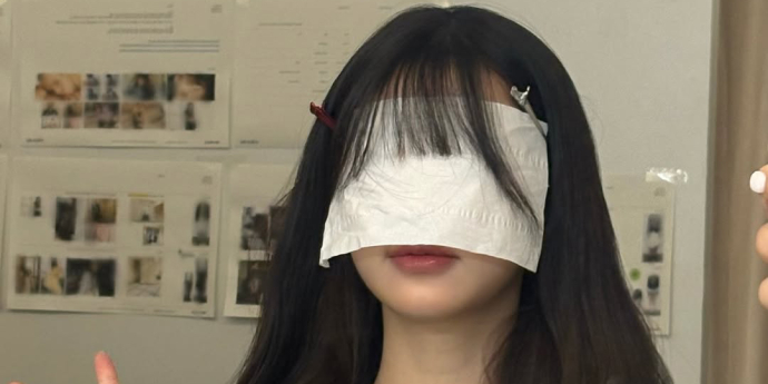 장원영, 얼굴 얼마나 작길래... 티슈 한 장으로 소두 인증!