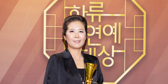 황석정 '최우수연극인상 수상했어요'(대한민국 한류연예대상) [포토]