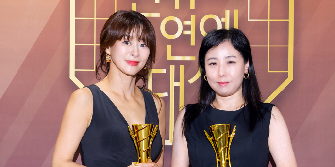 예지원-백승숙 '사뭇 차분'(대한민국 한류연예대상) [포토]