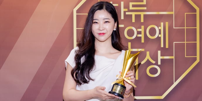 '기념촬영하는 모델 임다인' [포토]
