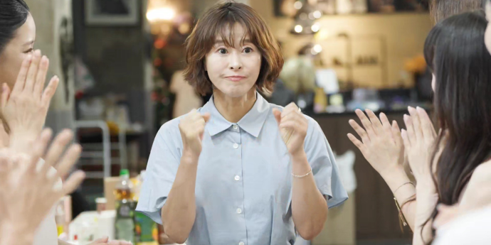 예지원, ‘굽네 장각구이’와 미녀 모델들의 유쾌한 먹방… “화기애애 다이어트 치킨 타임”