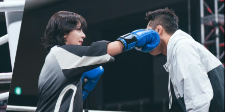 ‘무쇠소녀단2’ 설인아, 김동현 한 방 먹인 생생한 현장!