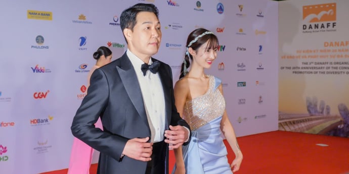 박성웅x아이돌 네이션, 다낭 아시아 영화제 레드카펫 행사 참석
