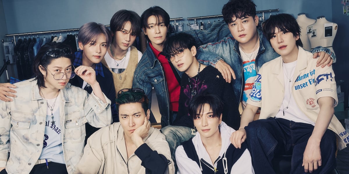 ‘데뷔 20주년’ 슈퍼주니어, 초동 30만 돌파!