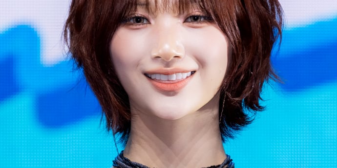 이프아이 샤샤 '몽환적인 메롱' [포토]