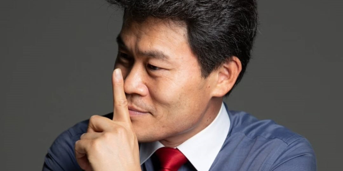 전한길 국힘 입당… 김용태·한동훈 “사이비 보수” 반발
