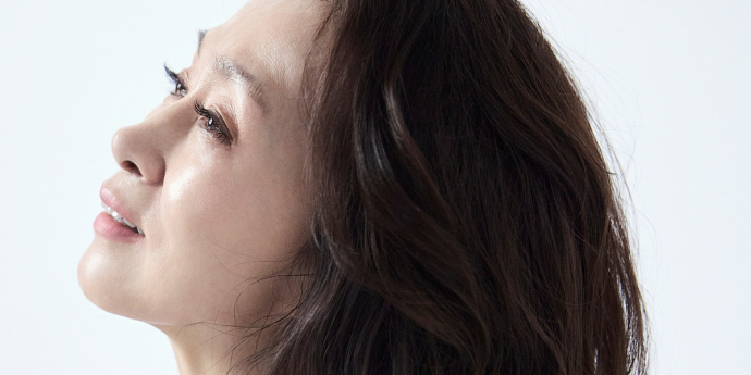 문희경 “미모 유지 비법? 뭐든 잘 먹기” [화보]