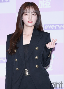 송하윤 학폭 폭로자 “강제 전학 기록” 추가 입장