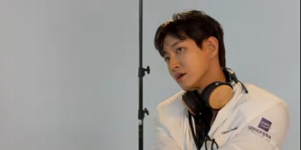 천재현, 화보 비하인드 공개…의사·DJ 넘나드는 치명적 매력