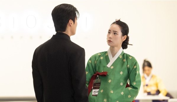 ‘멋진 신세계’ 악녀 재회
