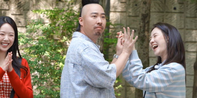 ‘런닝맨’ 유희관·송지효 핑크빛