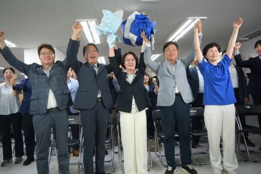경기지사, 추미애 당선으로 민주 압승