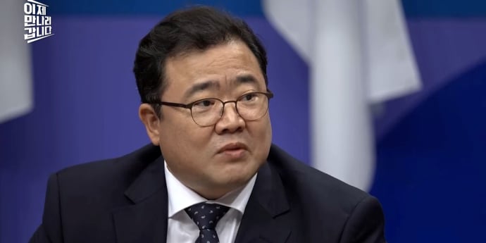 ‘이제 만나러 갑니다’ 극한직업 北 통역사 (이만갑)