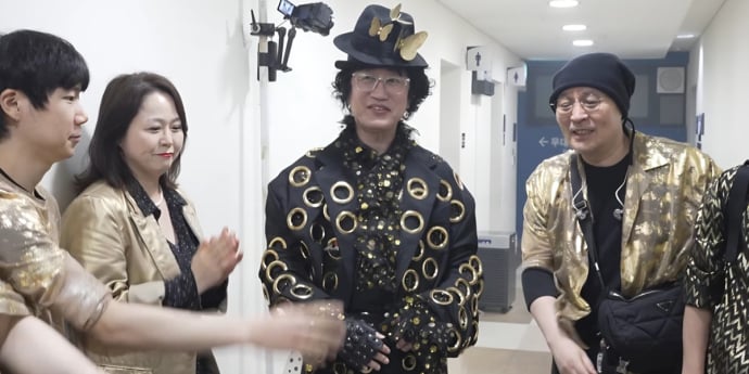 ‘전참시’ 김광진, 역대급 골드 에디션 의상