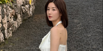 권은비, 발리 수영장 뒤집은 비주얼…‘워터밤 여신’ 존재감