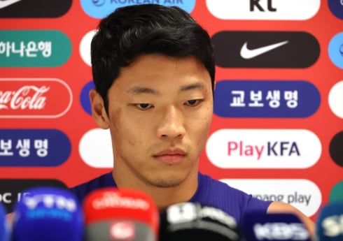 황희찬, 누명 벗고 체코전…“흥민이 형과 준비”
