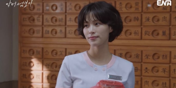 ‘닥터섬보이’ 이수경 매력 만개