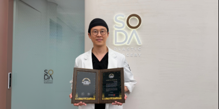소다성형외과 권재현 대표원장, '2026 대한민국 베스트브랜드어워즈-베스트메디컬브랜드대상' 수상 [포토]