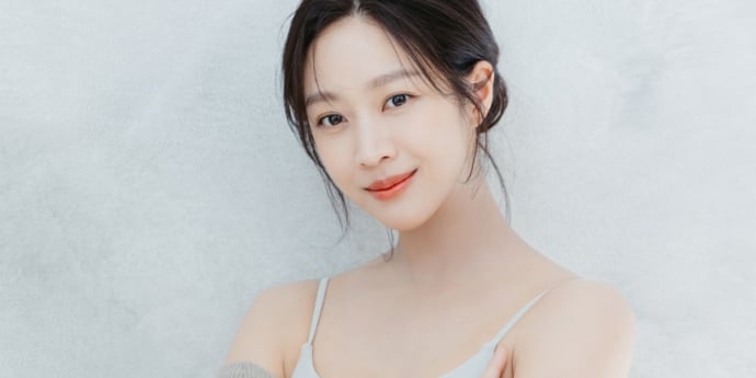 조보아, 청초·시크 화보 비하인드