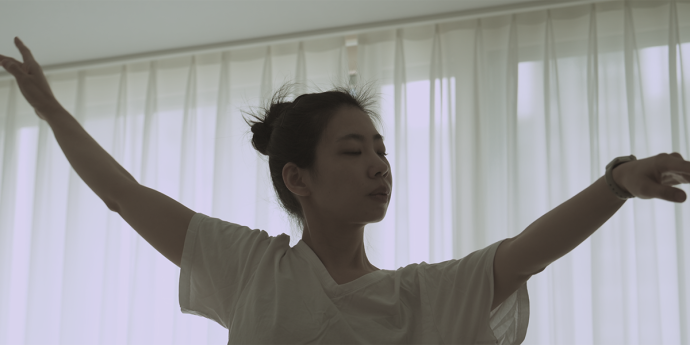 ‘소리없이 나빌레라’ 감각 스틸 3종