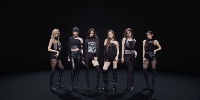 이즈나, 신곡 ‘메트로놈’ 퍼포먼스 공개