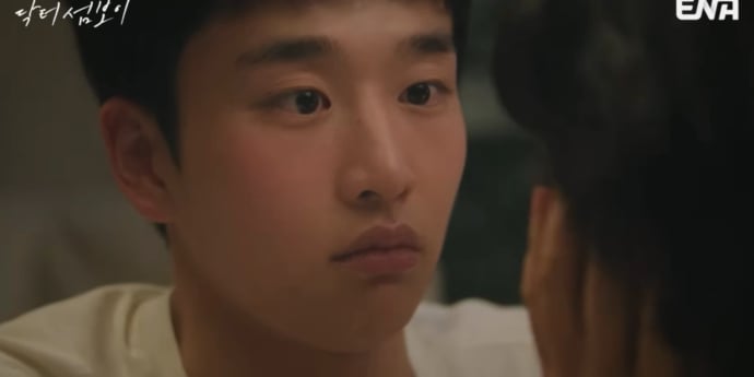 ‘닥터 섬보이’ 김윤우, 직진남 매력 폭발