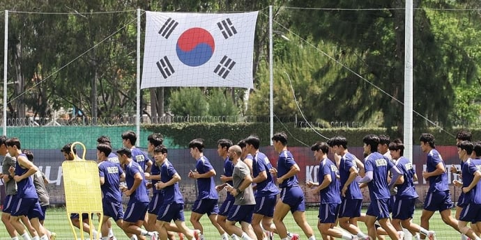 ‘2연승 도전’ 대표팀, 멕시코전 앞두고 마지막 훈련 (북중미 월드컵)