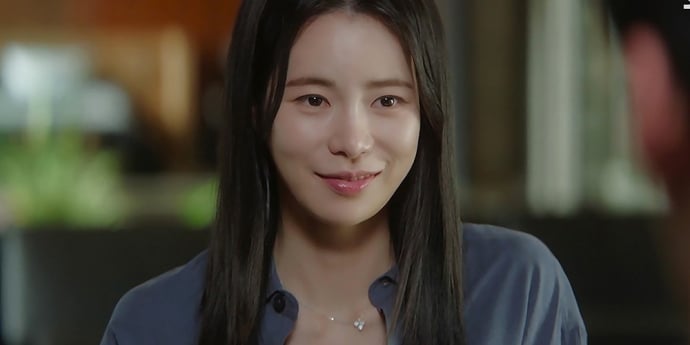 “저 목걸이 뭐야?” 임지연 스타일링, 방송 후 문의 이어져