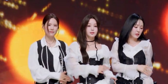 씨야, 15년 만 음악방송 출격