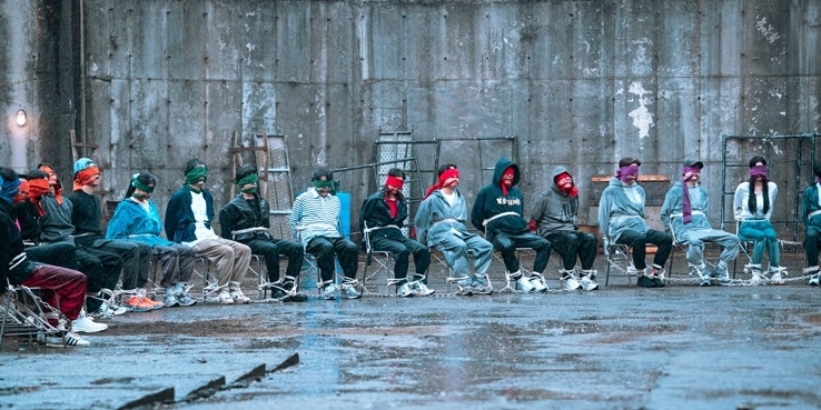 ‘피의게임X’ 쇠사슬 묶인 20인
