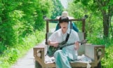 몬스타엑스 민혁 첫 솔로곡, 해외서 먼저 터졌다