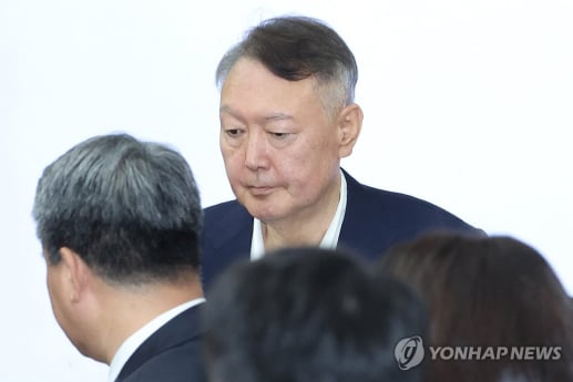 尹 내란 우두머리 혐의 항소심 1개월 만에 재개…특검, 사형 구형