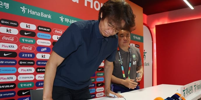 한국 축구, FIFA 랭킹 하락… 4년 6개월 만에 최저