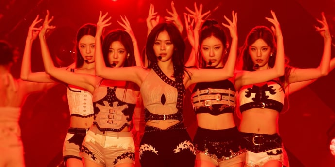 있지, 가오슝도 꽉 채웠다… 추가 공연까지 전석 매진